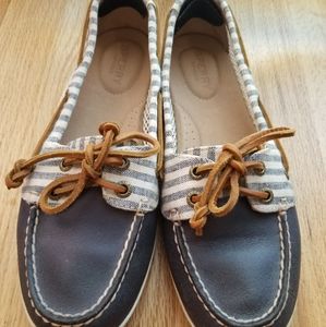 Sperry shoes size 7.5